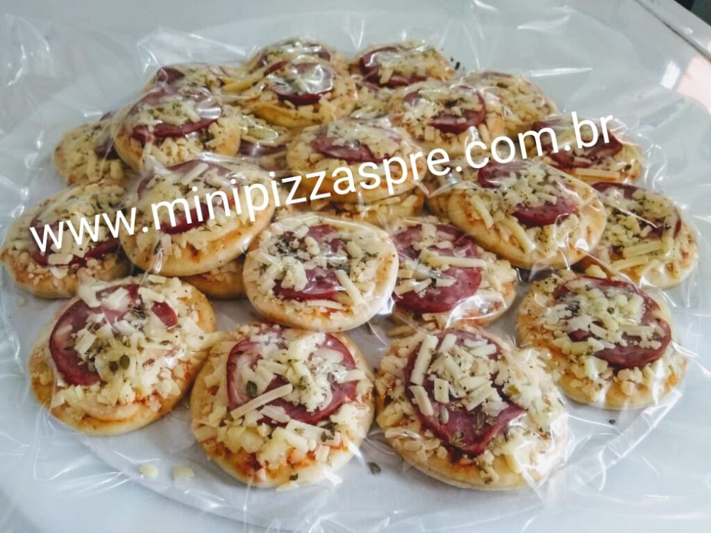 Mini pizzas prontas embaladas coquetel